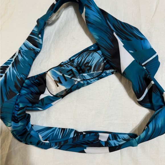 NWOT Bikini Set - Picture 5 of 8